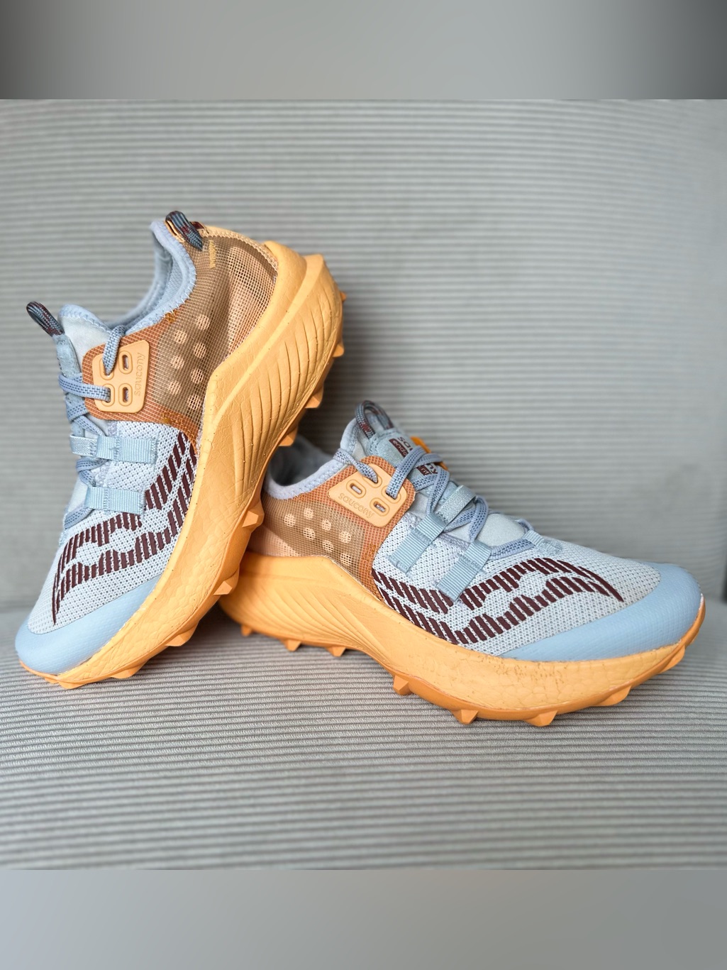 Saucony Women’s Endorphin Rift Trail Running Shoes - Fog / Flax - Size 5.5